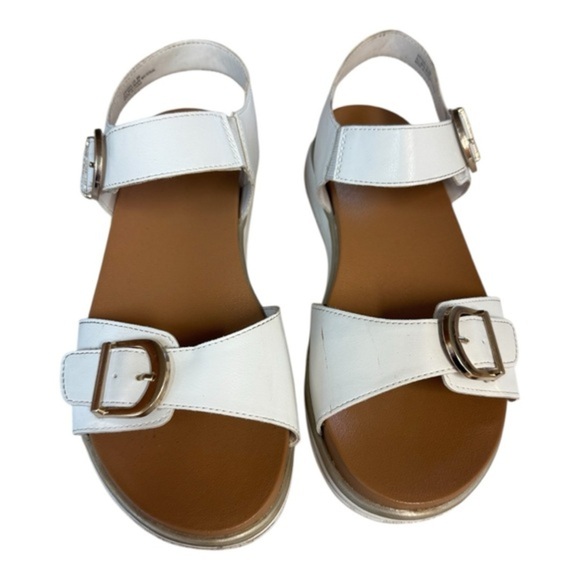 Shoes - Andiamo White Platform Sandals – Size 9